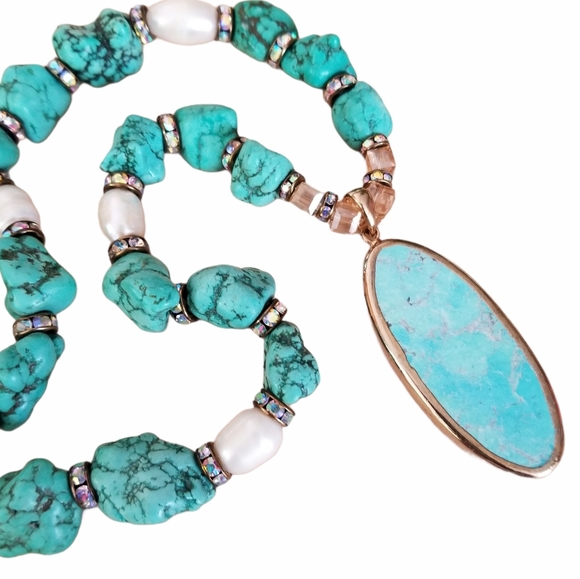 Hand Crafted Turquoise Pendant & Howlite Nugget Freshwater Pearl Beaded Necklace - Picture 11 of 15